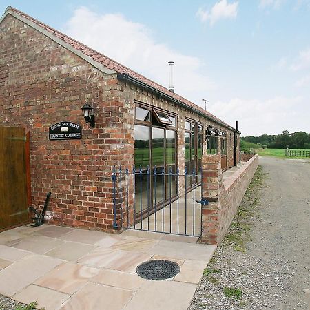 Rising Sun Holiday Cottage Aldwark  Exterior photo